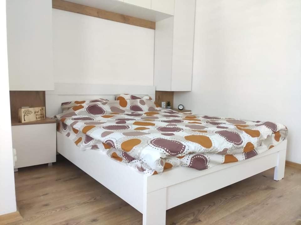 Bjanka Square Apartments Скопье Экстерьер фото