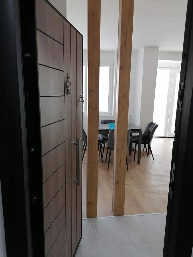 Bjanka Square Apartments Скопье Экстерьер фото